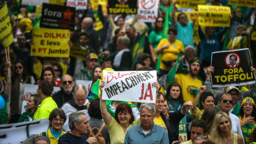 La manifestación del techo de un gobierno popular en el juicio político a Dilma
